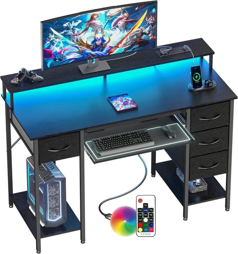 Computer desk boxed