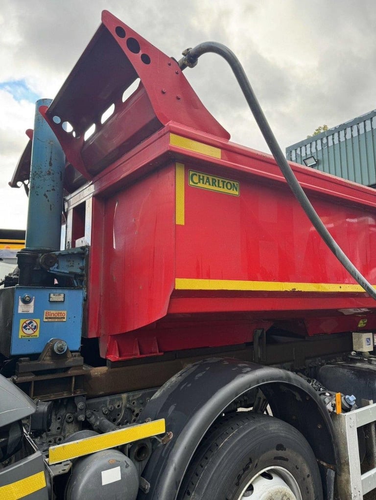 2016 MERCEDES AROCS 3240 8X4 TIPPER