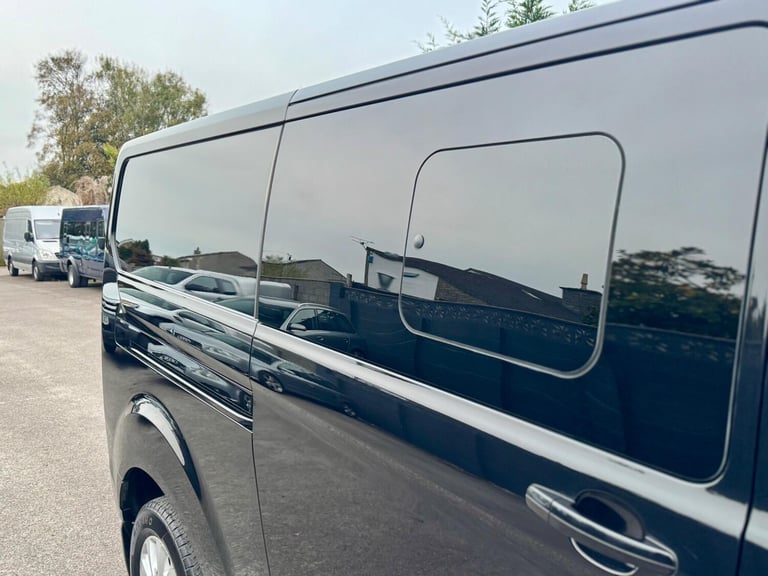 2022 Ford Transit Custom 2.0 EcoBlue 130ps Low Roof D/Cab Limited Van PANEL VAN DIESEL Manual