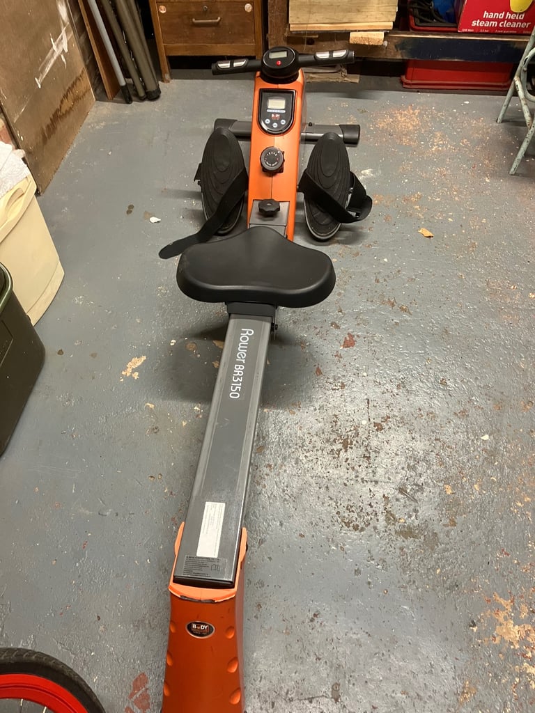 BR3150 rower