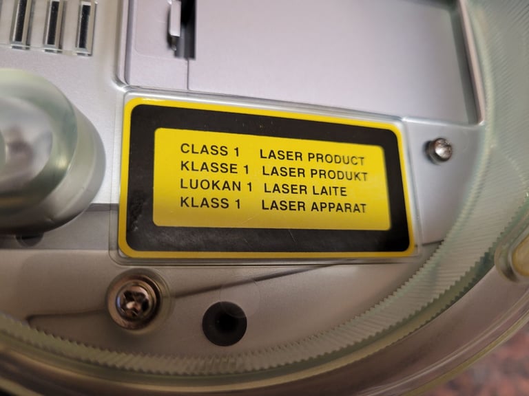 Roberts CR9936 programmable CD Radio Alarm 