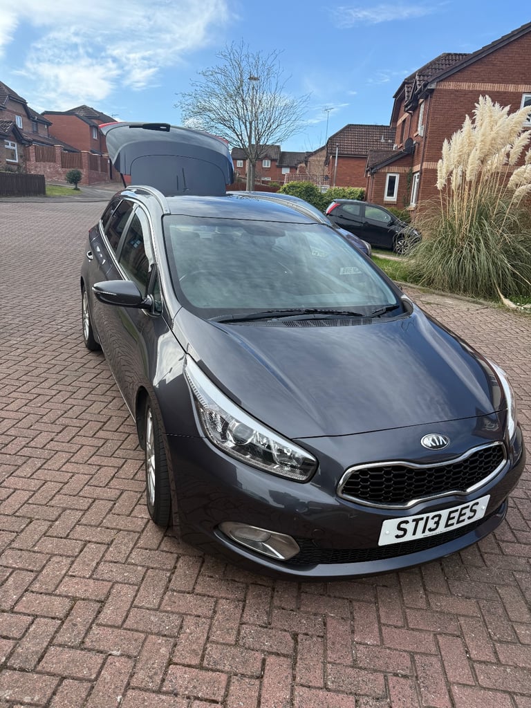 image for Kia, CEED, Estate, 2013, Manual, 1582 (cc), 5 doors