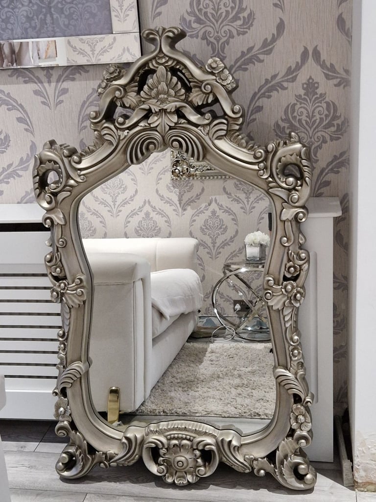 Beautiful large mirror like new 