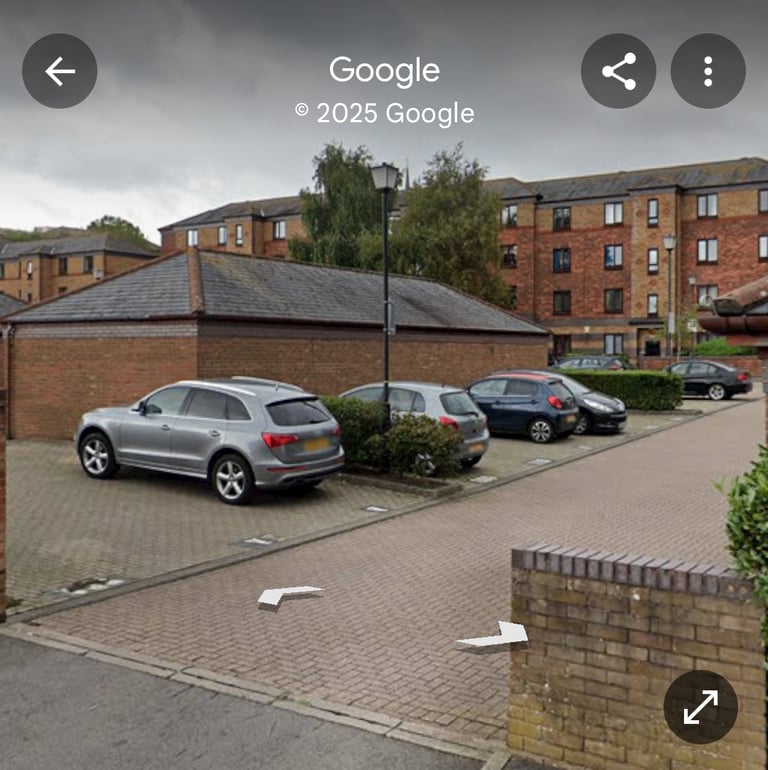 Bristol city centre (BS1) parking space to rent (opposite Temple Meads)