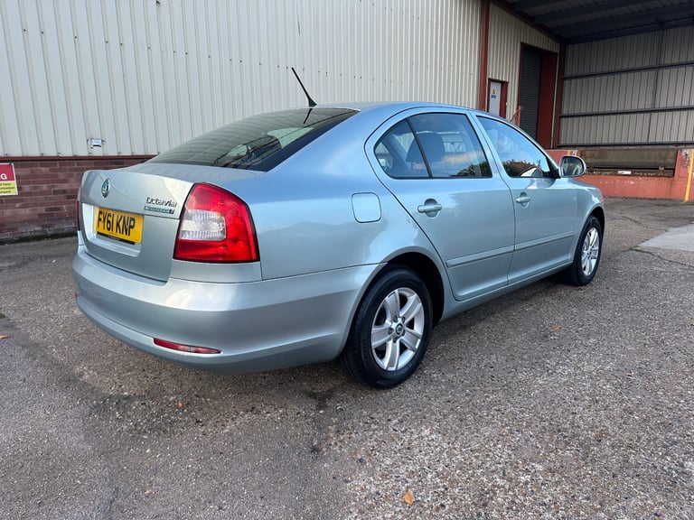 Skoda, OCTAVIA, Hatchback, 2011, Manual, 1598 (cc), 5 doors