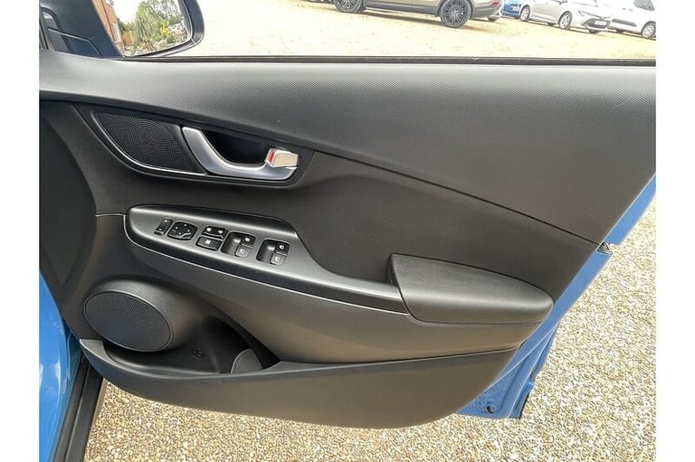 2022 Hyundai KONA T-GDi MHEV SE Connect SUV HYBRID Manual