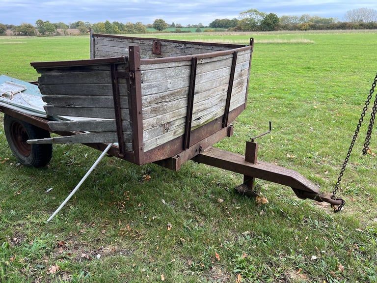 image for Tractor 3ton tipping trailer