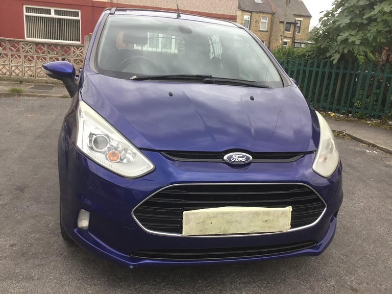 Ford b-max titanium mpv, 2014 reg, diesel.