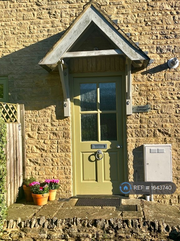 1 bedroom flat in Compton Way, Witney, Oxfordshire, OX28 (1 bed) (#1643740)