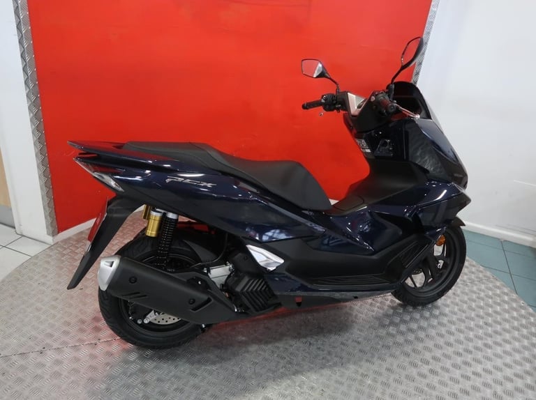 Brand new 2025 Honda PCX125 DX