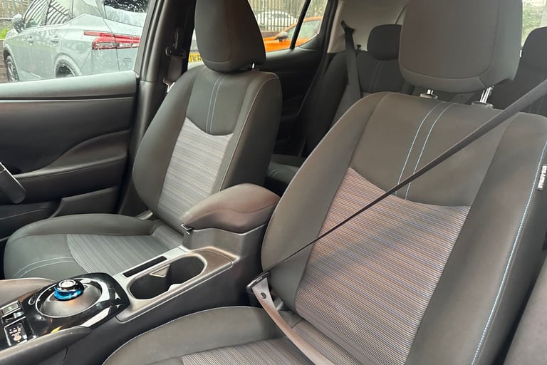 2022 Nissan Leaf 110kW N-Connecta 39kWh 5dr Auto Hatchback Electric Automatic