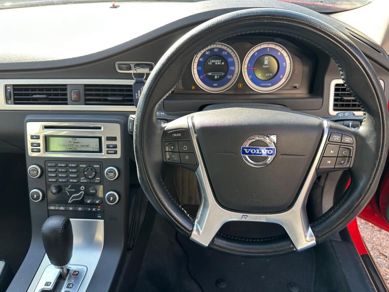  Volvo V70 2.0 D3 R-Design Geartronic Euro 5 (s/s) 5dr Diesel Automatic