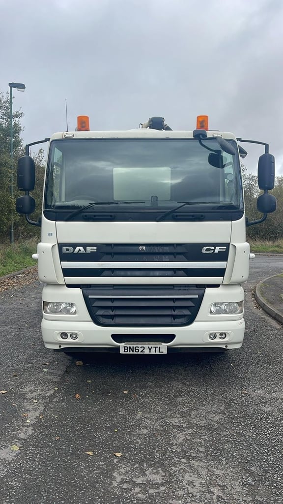 2013 (62) LEYLAND DAF CF 85 WHALE VACUUM TANKER. 32 TON GVW.  AUTO