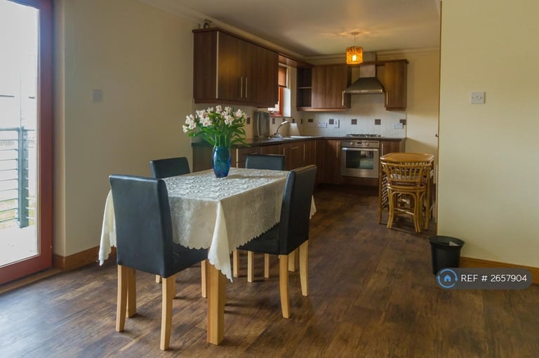 2 bedroom flat in Nairn Road, Forres, IV36 (2 bed) (#2657904)