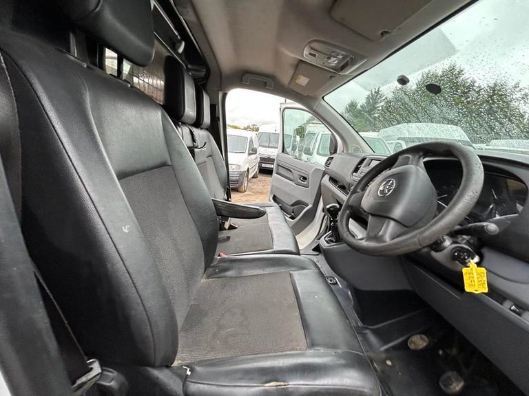 2017 Toyota ProAce 2.0D 120 Comfort Van PANEL VAN DIESEL Manual