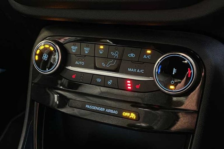 2023 Ford Puma 1.0 EcoBoost Hybrid mHEV Vivid Ruby Edition 5dr HATCHBACK PETROL Manual