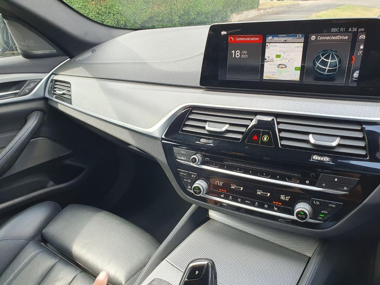 BMW 5 SERIES 3.0 540i xDrive M Sport Touring 2018
