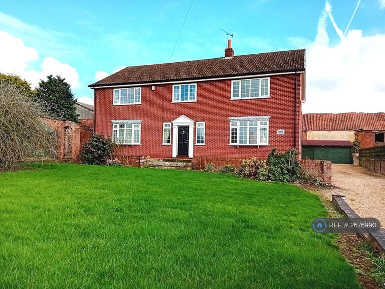 4 bedroom house in Bawtry Road, Blyth, Worksop, S81 (4 bed) (#2676990)