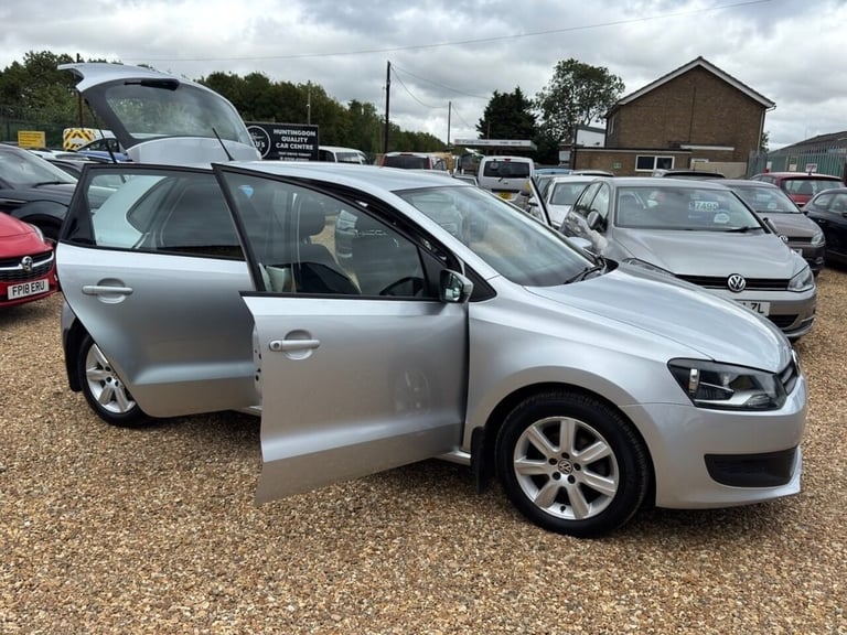2012 Volkswagen Polo 1.4 SE Hatchback 5dr Petrol DSG Euro 5 (85 ps) Hatchback Petrol Automatic