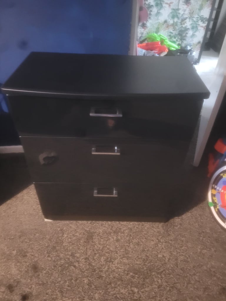 image for Black gloss drawers 