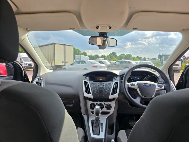 2013 Ford Focus 1.6 Zetec Powershift Euro 5 5dr Hatchback Petrol Automatic