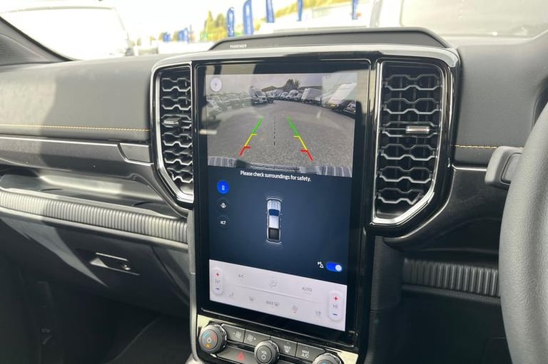 2024 Ford Ranger Wildtrak AUTO 3.0 EcoBlue V6 240ps 4x4 Double Cab Pick UP, LOAD BOX BED LIN Pick...