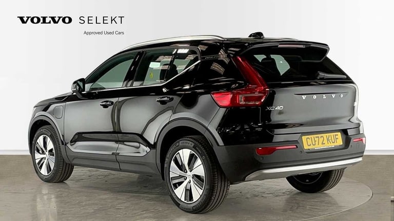 2022 Volvo XC40 Recharge Core, T4 plug-in hybrid, Electric/Petrol, Bright SUV N/A Automatic