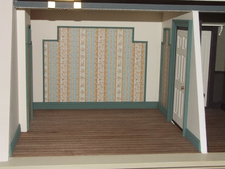 Dolls House Emporium Completed Shop/Cafe Large Suit Collector