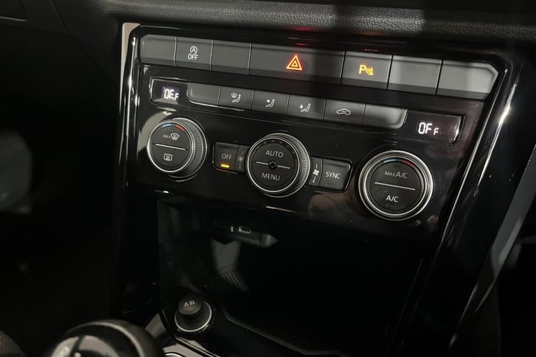 2021 21 VOLKSWAGEN T-ROC 1.5 TSI EVO BLACK EDITION SUV 5DR PETROL MANUAL EURO 6 