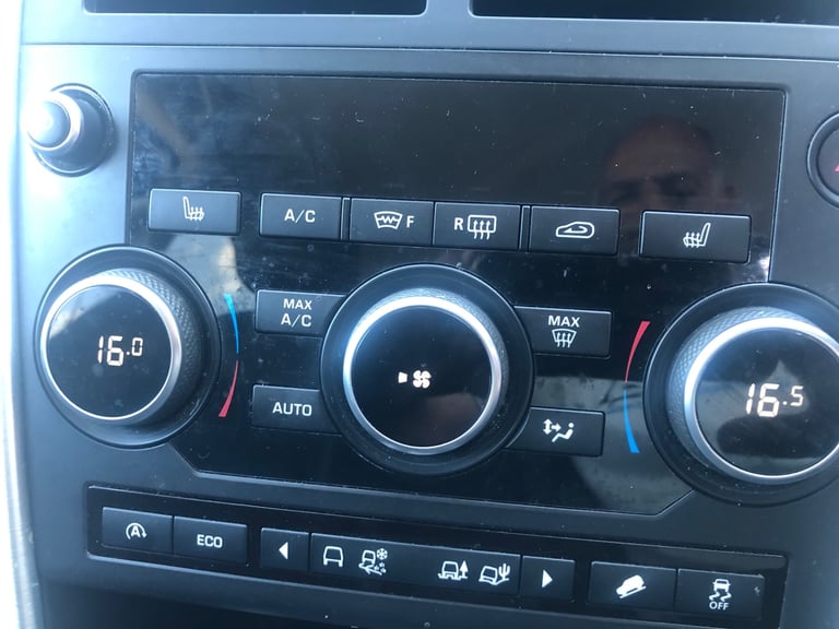 2018 Land Rover Discovery Sport 2.0 TD4 180 SE Tech 5dr Auto ESTATE Diesel Automatic