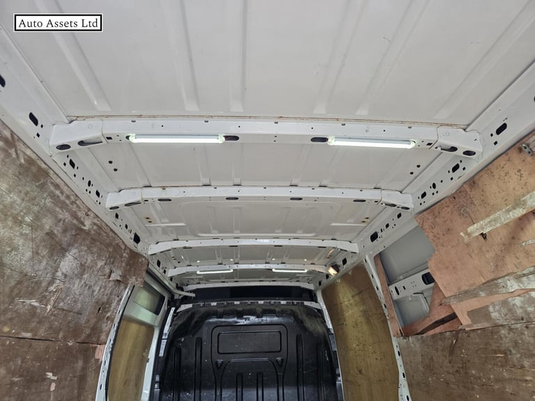 2015 Renault Master MML35dCi 125 Business Medium Roof Van PANEL VAN DIESEL Manual