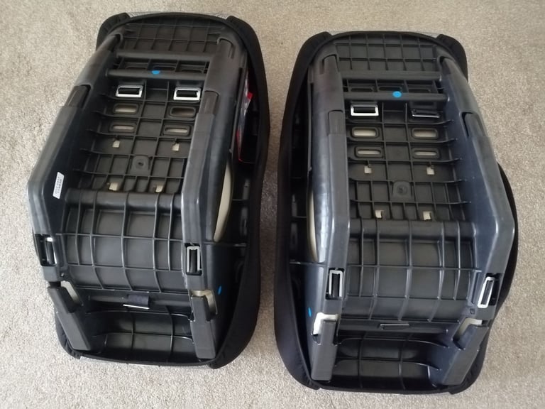 2 Nania Child Car Seats group 0/1/2 up to 25kg