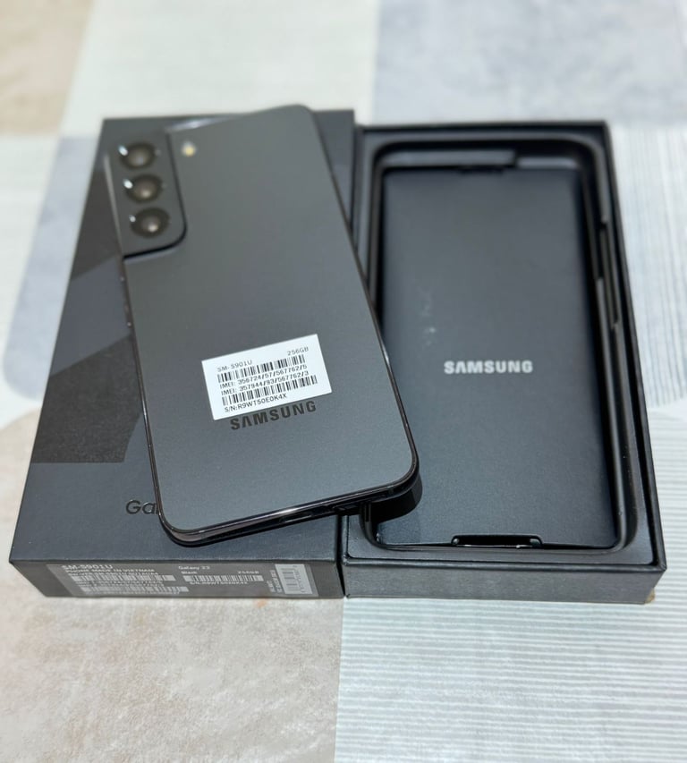 SAMSUNG S22 BLACK 256 GB / BELOW RRP