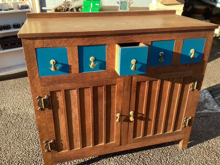 HEALS ARTS AND CRAFTS OAK CABINET