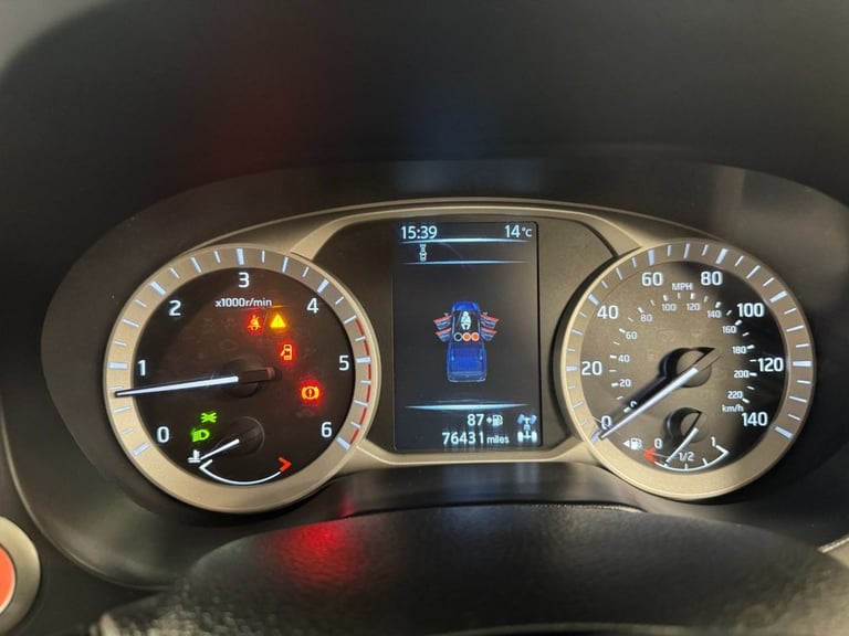 2019 Nissan Navara 2.3 dCi Tekna Pickup Double Cab 4dr Diesel Manual 4WD Euro 6 (s/s) (190 ps) PI...