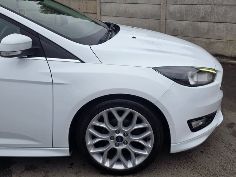 2016 Ford Focus 1.0 EcoBoost 125 Zetec S 5dr Auto HATCHBACK PETROL Automatic