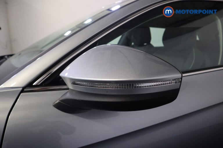 2025 Volkswagen Passat 1.5 TSI eHybrid Life 5dr DSG Estate Hybrid Automatic