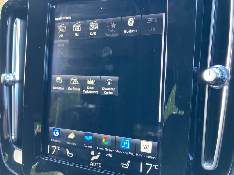 2019 Volvo XC40 1.5 T3 Momentum Pro 5dr Estate PETROL Manual