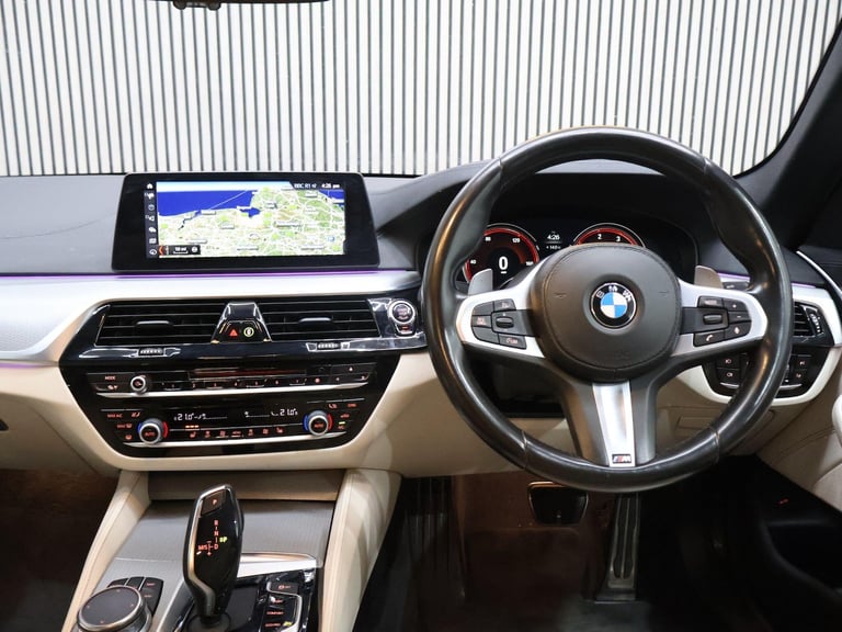 2017 BMW 5 Series 3.0 530d M Sport Auto xDrive Euro 6 (s/s) 4dr SALOON Diesel Automatic
