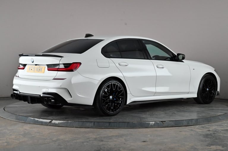  BMW 3 Series Saloon 2.0 320i M Sport Saloon 4dr Petrol Auto Euro 6 s/s 184 Ps