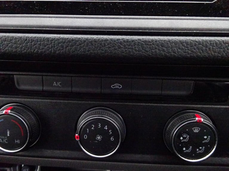 2024 74 REG VOLKSWAGEN CRAFTER CR35 COMMERCE TDI FRIDGE VAN DAMAGED SALVAGE