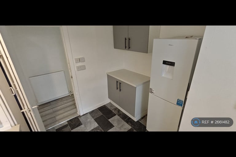 3 bedroom flat in Bedford Avenue, Aberdeen, AB24 (3 bed) (#2661482)