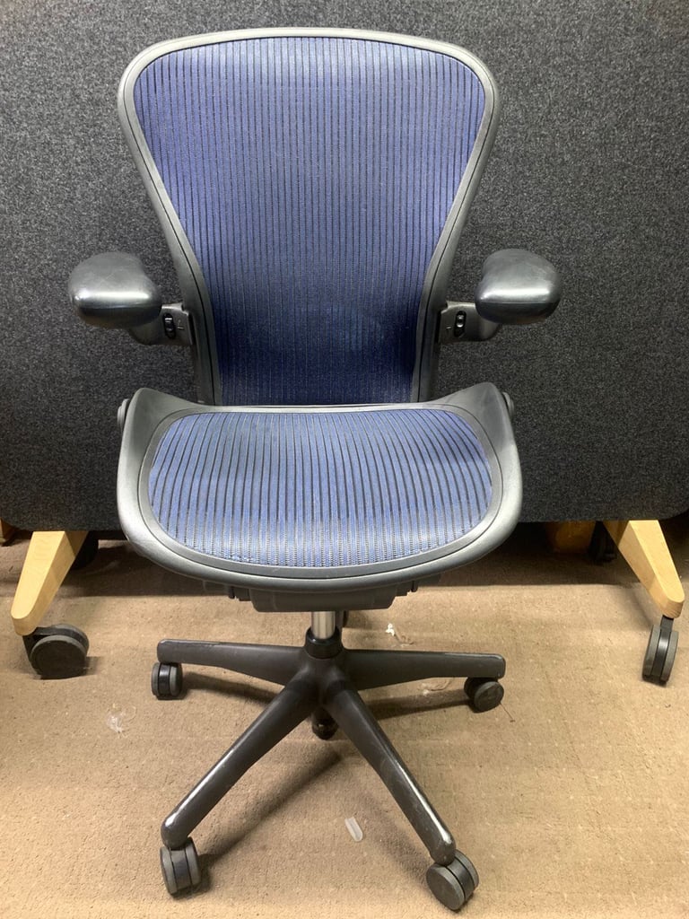 Herman Miller Aeron  B FULL SPEC PostureFit Quantity and Free Delivery Available