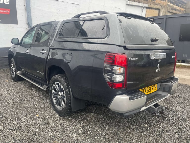 2019 Mitsubishi L200 Double Cab DI-D 150 Barbarian 4WD PICK UP DIESEL Manual