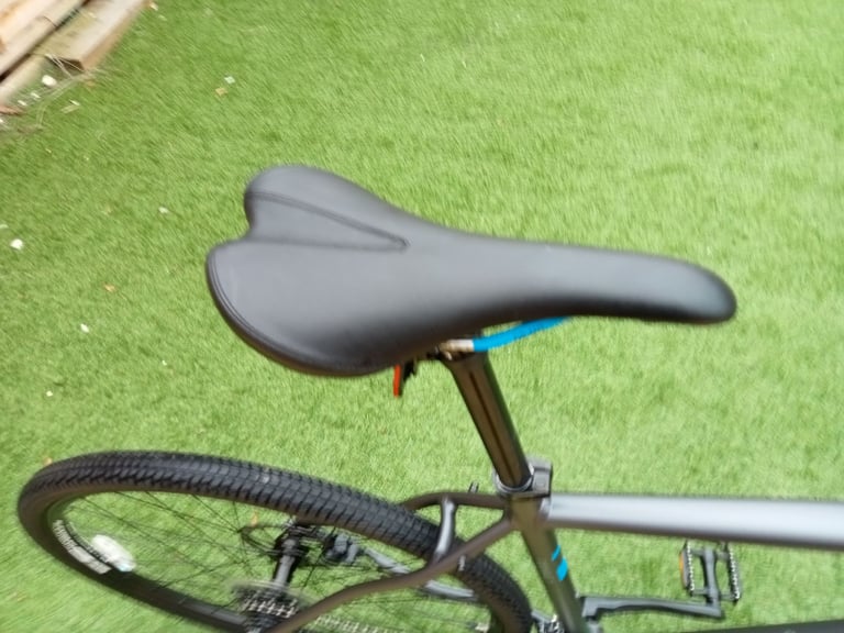 Pinnacle Cobalt 2 Aluminium Hybrid Mountain Bike.