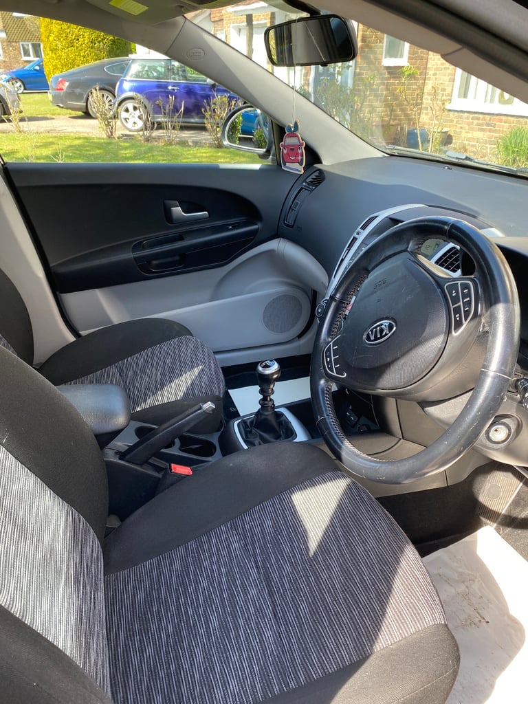 Kia, CEED, Hatchback, 2008, Manual, 1591 (cc), 5 doors