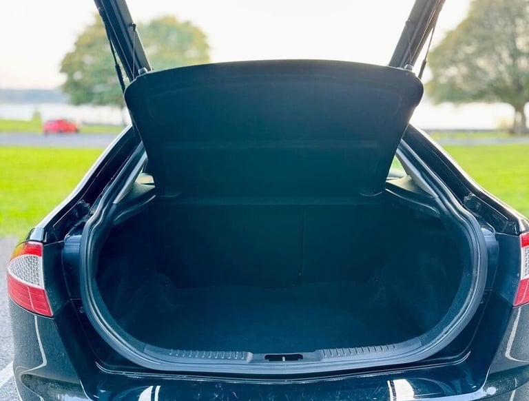 FORD MONDEO 2.0 PETROL 5 DRS -LARGE BOOT *MOT-JULY 2026*F/S/H/*like vauxhall insignia mazda 6 