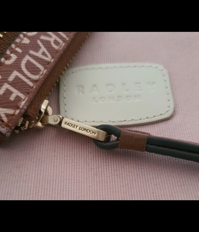 RADLEY Signature Logo Large Bifold Matinee Purse in Indus Tan