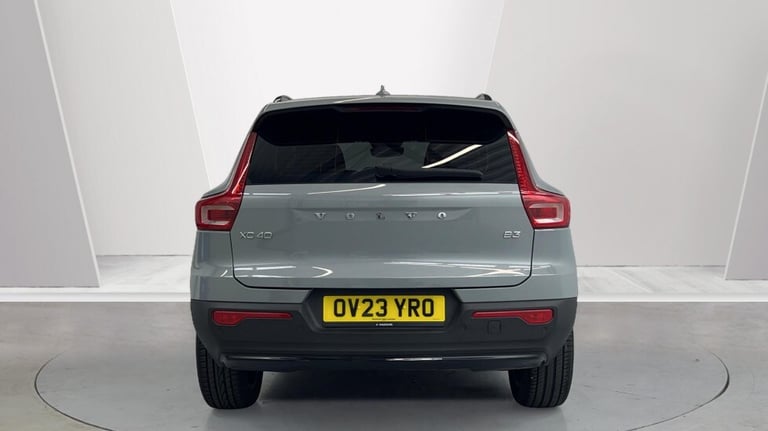 2023 Volvo XC40 Plus, B3 Mild hybrid, Petrol, Dark (360 Parking Camera, Apple Car Play) Estate Pe...