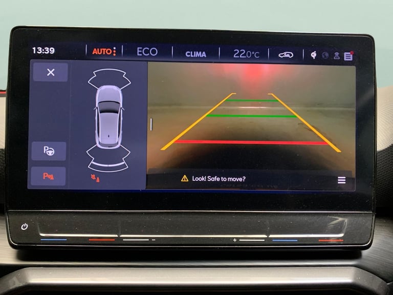 2024 Cupra Leon 1.4 eHybrid 12.8kWh VZ2 Design Edition Hatchback 5dr Petrol Plug-in Hybrid  Hatch...